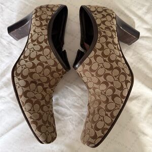 Vintage Coach Daphne Signature Logo Ankle Booties - Size 6 - Excellent Condition